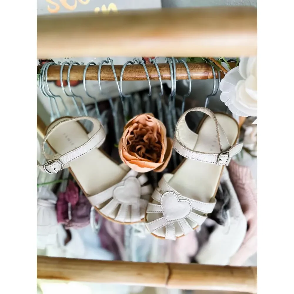 Jamie Kay petite Matte Gold Heart Sandal Flats – EU30 | UK12 | US12.5